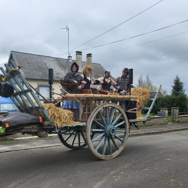 Carnaval 2 avril 2023 Châtillon sur Colmont 