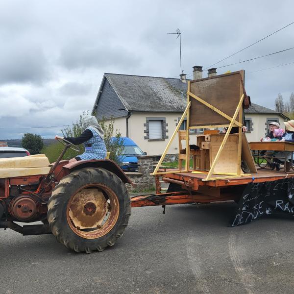 Carnaval 2 avril 2023 Châtillon sur Colmont 