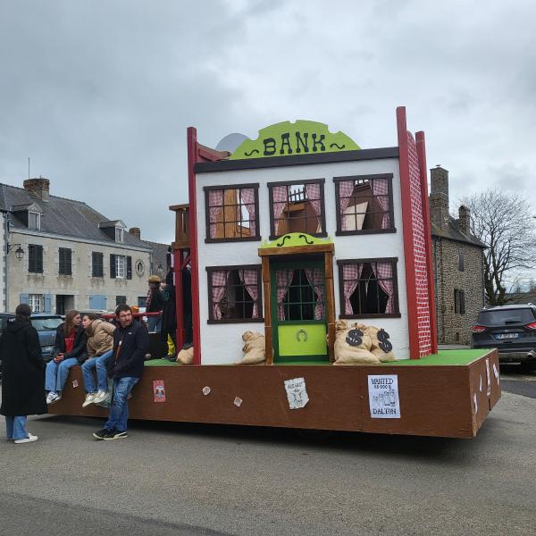 Carnaval 2 avril 2023 Châtillon sur Colmont 