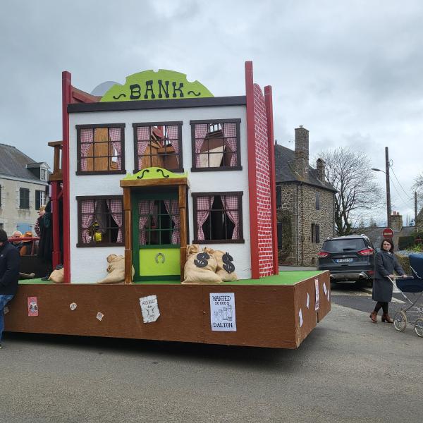 Carnaval 2 avril 2023 Châtillon sur Colmont 